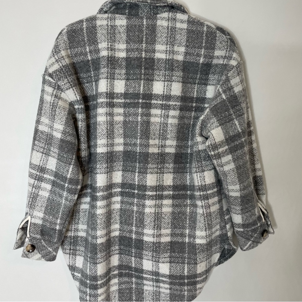 Plaid Shacket Grey Size Small - image 4